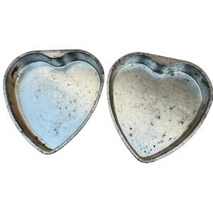 Vintage pair (2) Ekco Heart Shaped Cake Pans Jello Mold Baking Pans Granny Core